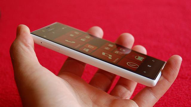 <b>Nokia Lumia 730 ar putea debuta luna viitoare cu Windows Phone 8.1 GDR1 la bord</b>După ce Nokia Lumia 530 a devenit oficial și există zvonuri că Lumia 830 se apropie, azi aflăm despre încă un terminal din gama midrange de nouă generație a brandului Lumia. E vorba despre nou venitul Nokia Lumia 730, care se pare că va debuta...