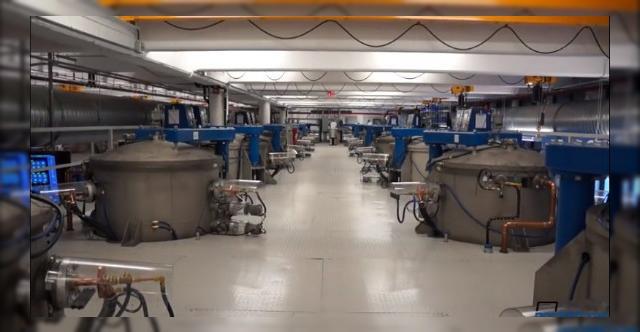 <b>Ecranul din sticlă de safir de la Apple ar putea costa mai puțin decât se anticipase</b>E știut faptul că firma Corning, care se afla în spatele lui Gorilla Glass se opune utilizării ecranelor din sticlă de safir, având ca argumente contra printre altele și prețul acestei dotări. Ei bine, se pare că în cazul celor de la Apple...