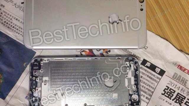 <b>iPhone 6 În versiunea de 5.5 inch se dezvăluie din nou, de această dată și În clipuri video</b>Dacă nu v-ați plictisit de săptămânalele leakuri ale lui iPhone 6, iată încă unul astăzi, de această dată sub formă de clip video și în acest caz e vorba despre versiunea phablet a terminalului, cea de 5.5 inch. Suntem la puțin peste 2...