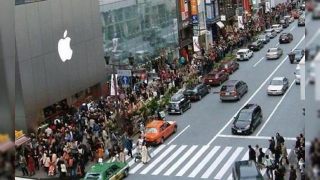 <b>Lansarea lui iPhone 6 a adunat cozi uriașe În fața magazinelor Apple din Întreaga lume</b>Ieri, 19 septembrie, a fost ziua în care Apple a lansat comercial noua gamă de terminale iPhone 6 ce conține atât un model de 4.7 inch, cât și o versiune phablet numită iPhone 6 Plus. Cum era de așteptat, lansarea noii generații iPhone a atras ca...