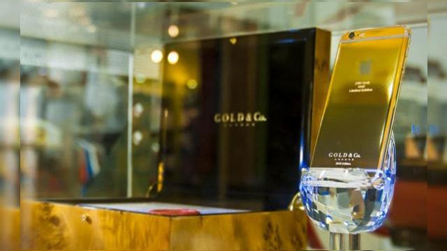 <b>Așa arată primul iPhone 6 din aur de 24 de karate, expus la un mall din Dubai</b>Unde altundeva decât în Dubai să fie prezentat primul iPhone 6 din aur de 24 de karate? Expus la Dubai Mall și customizat de firma Gold & Co, acest device primește o carcasă din aur și sunt curios dacă are parte și de pietre prețioase atașate....