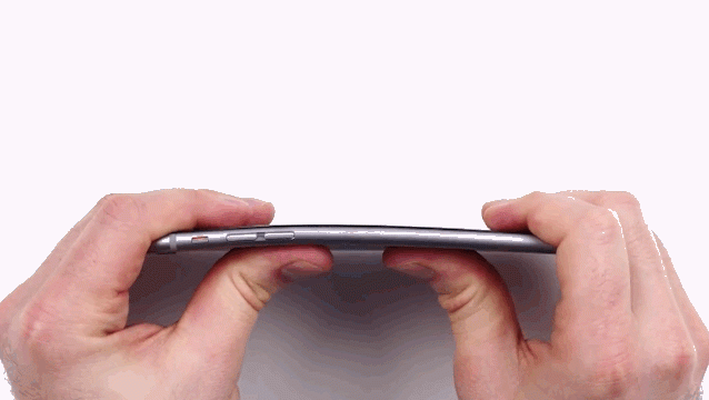 <b>Forbes estimează cât ar putea să Îi coste pe cei de la Apple scandalul Bendgate</b>Cei de la Forbes au o postare interesantă&nbsp; în care estimează cam cât i-ar costa pe cei de la Apple întregul scandal #bendgate, pornit odată cu aflarea faptului că iPhone 6 Plus poate fi îndoit relativ ușor prin presiune asupra carcasei....