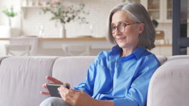 <b>Abonamentul tău de telefonie se poate prelungi automat; Ce faci atunci?</b>ANCOM ne informează azi cu privire la prevederile în vigoare legate de contractele de comunicaţii electronice. Pot părea lucruri de bun simţ, dar mulţi dintre clienţi nu îşi cunosc drepturile şi obligaţiile. Azi scriem despre faptul că după