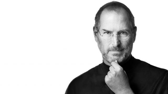 <b>Mini Editorial: 3 ani fără Steve Jobs; Cum ar arăta Apple dacă el ar fi aici...</b>Pe 5 octombrie s-au împlinit 3 ani de la trecerea în neființă a lui Steve Jobs, motorul de creație și direcție al companiei Apple și posibil și cea mai mare inspirație a companiei. Am observat că pe măsură ce timpul trece această dată e tot...