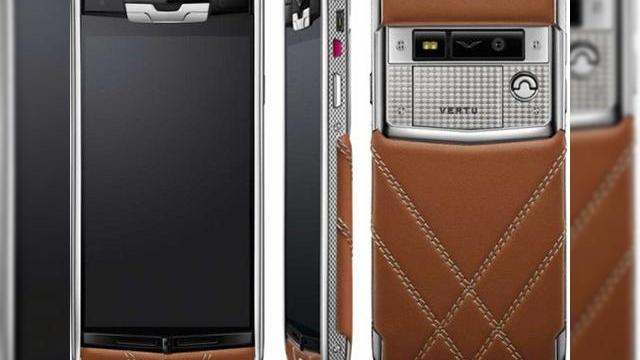 <b>Vertu prezintă smartphone-ul de lux Bentley Signature Touch</b>Atunci când vine vorba de terminale de lux, primul nume care ne vine minte este nimeni altul decât Vertu, producător ce a lansat de curând un nou astfel de device care va sosi pe piață la un preț de peste 10.000$. Acest terminal se numește Bentley...