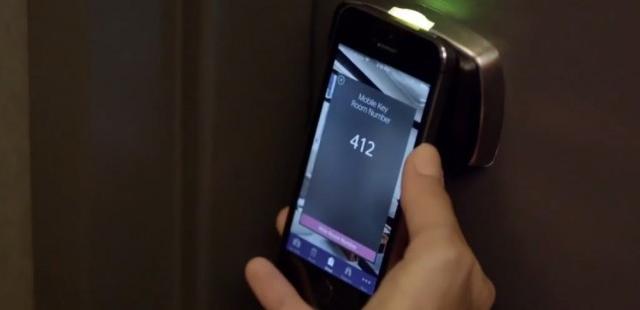 <b>Smartphone-urile se pregătesc să preia și rolul de cheie a camerei de hotel</b>După ce am învățat să realizăm plăti cu telefonul, să controlăm iluminarea și camerele de luat vederi cu smartphone-ul, acum e momentul ca terminalul nostru să preia rolul de cheie pentru camera de hotel. Lanțul de hoteluri Starwood, localizat...