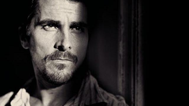 <b>Christian Bale renunță la rolul lui Steve Jobs În producția lui Danny Boyle</b>După ce de-a lungul a câteva săptămâni vă confirmam că Christian Bale îl va juca pe Steve Jobs în noua mega producție despre viața fostului CEO Apple, iată că actorul s-a retras. El este al doilea nume mare pierdut de regizorul Danny Boyle...