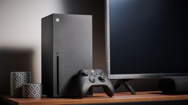 <b>Vară fierbinte în gaming; Microsoft pregătește lansarea Xbox Series X complet digital</b>Zvonurile despre o versiune complet digitală a Xbox Series X se întețesc, cu planuri de lansare din partea Microsoft pentru această vară. Nu este prima dată când apar zvonuri despre o astfel de versiune Xbox Series X, documente prezentate în cadrul proces
