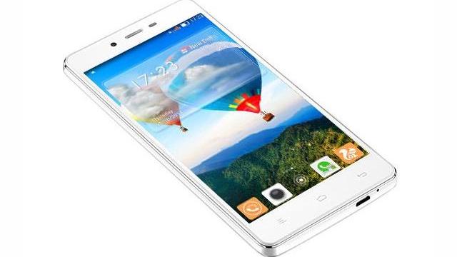 <b>Gionee Marathon M3, smartphone-ul cu baterie de 5000 mAh lansat oficial la un preț de 210$</b>După ce acum câteva zile vă informam despre existența unui device cu baterie de 5.000 mAh, și anume Gionee Marathon M3, astăzi, compania chineză ajunsă cunoscută la nivel global datorită celor mai subțiri telefoane, anunță disponibilitatea...