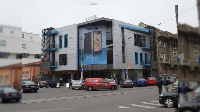 <b>Evolio lansează oficial smartphone-ul Neos; acesta este disponibil la un preț de 579 lei</b>Cu toate că modelul Evolio Neos a fost dezvăluit complet în cursul zilei de ieri, conducerea companiei a decis că acest nou terminal trebuie să primească și un eveniment oficial de lansare, conferință de presă ce a avut loc chiar acum câteva...