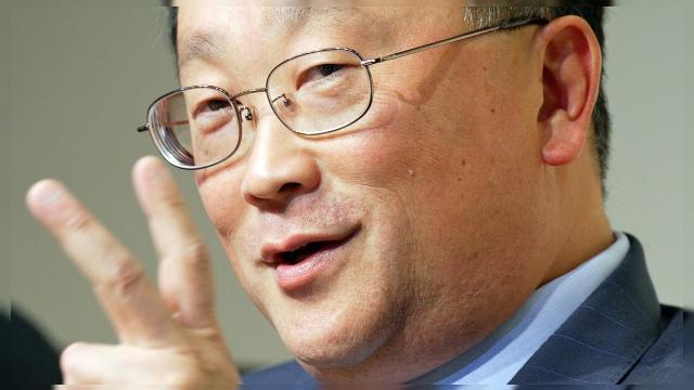 <b>CEO-ul BlackBerrry anunță că a venit vremea ca firma pe care o conduce să se axeze pe profit</b>CEO-ul BlackBerry, John Chen e optimist cu privire la viitorul companiei pe care o conduce, mai ales după ce telefonul flagship Passport a vândut câteva sute de mii de unități relativ rapid. Acum el anunță că a venit momentul să se axeze pe...