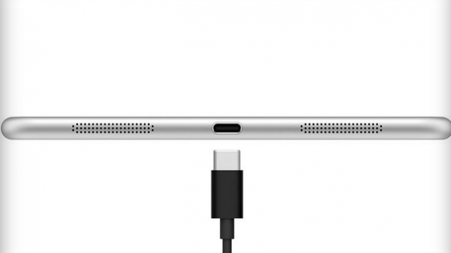 <b>Nokia N1 este unul dintre primele terminale cu conexiune USB reversibilă</b>După cum probabil știți deja, Nokia a anunțat astăzi tableta N1, iar odată cu ea o nouă tehnologie va ajunge în mainstream. Este vorba despre conectorul USB reversibil, care era așteptat să debuteze pe terminale Apple, dar iată că sosește...