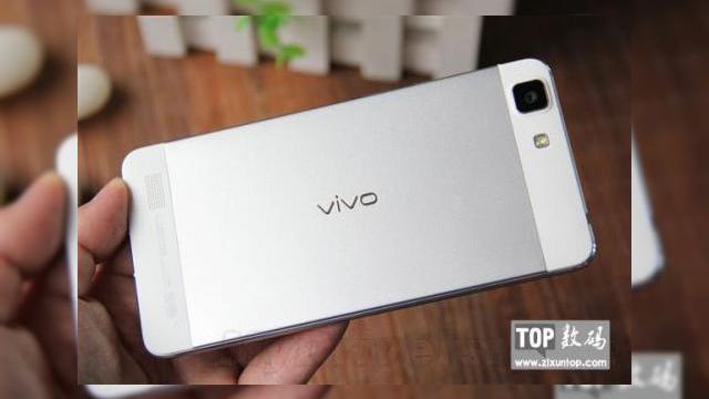 <b>Vivo X5Max, cel mai subțire smartphone din lume primește și o versiune mini denumită X5F (Vivo X5F); acesta este certificat de TENAA</b>După ce acum o perioadă, aflam că Vivo pregătește lansarea celui mai subțire smartphone din lume, și anume modelul Vivo X5Max (3.98 mm), iată că acum remarcăm și faptul că producătorul are de gând să lanseze și o versiune mai mică a...