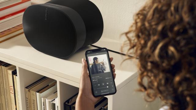 <b>Aplicația Sonos primește un update important! Conținutul și controlul sistemelor audio ajung pe un singur ecran ușor de personalizat</b>Pe 24 aprilie, în cadrul unei conferințe organizate în Santa Barbara, California, Sonos a anunțat o reproiectare completă a aplicației sale. Compania creează astfel o experiență de streaming fără precedent care le permite utilizatorilor să își organizeze