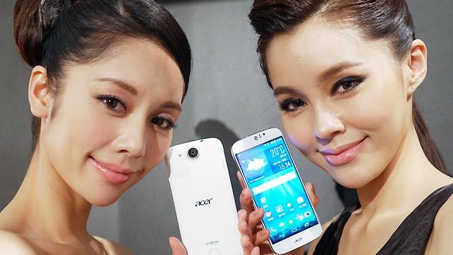 <b>Acer lansează oficial smartphone-ul Liquid Jade S; primul terminal din portofoliul companiei ce vine cu procesor pe 64-bit</b>în cursul zilei de ieri, cei de la Acer au introdus în portofoliu un nou smartphone denumit Liquid Jade S, device ce reprezintă atât succesorul lui Acer Liquid Jade, cât și primul terminal din gama companiei care sosește cu un procesor pe 64-bit,...
