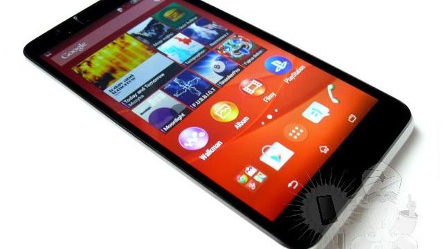 <b>Sony Xperia E4 În varianta prototip primește o recenzie completă din partea unei publicații poloneze</b>Pe lângă noua gamă de terminale Xperia Z, se pare că Sony pregătește pentru anul viitor și un succesor pentru modelul entry-level Xperia E3, și anume Sony Xperia E4. Acesta din urmă a primit de curând o recenzie completă din partea publicației...