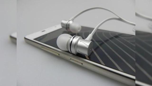 <b>Allview X2 Soul Mini are câștigător; se numește Nicolae Cristina și este din județul Ilfov</b>în prag de sărbători pe lângă concursul QuickMobile al cărui câștigător l-am anunțat ieri, aici la Mobilissimo am mai avut și un alt premiu de oferit cadou, și anume un smartphone Allview X2 Soul Mini, device care a fost la momentul lansării...