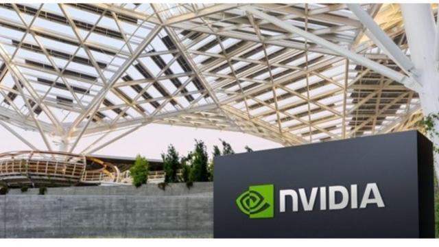 <b>NVIDIA va lansa cipurile cu AI Rubin în 2026, revoluţionând complet industria</b>NVIDIA se pregătește să devină cea mai valoroasă companie tech din lume, dacă mai cresc mult acțiunile sale și la cum se mișcă lucrurile, o vor mai face. Compania a anunțat duminică, în cadrul Computex 2024 în Taipei tehnologia „Rubin”