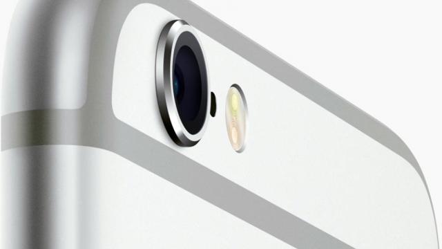 <b>Apple iPhone 6s ar putea aduce o cameră foto de 10 megapixeli dezvoltată de Sony</b>După ce acum câteva zile aflam prin intermediul unui zvon faptul că iPhone 6s ar putea aduce o cameră foto cu zoom optic, astăzi ni se prezintă noi detalii despre senzorul foto de pe acest nou device. Noile știri sosesc din partea publicației...