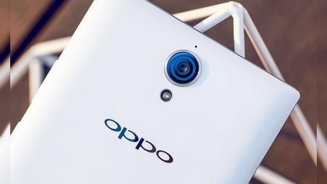 <b>Phablet-ul Oppo U3 lansat oficial În China la un preț de 560$; vine cu bliț frontal și display de 5.9 inch</b>După ce acum câteva zile aflăm faptul că Oppo ne pregătește lansarea unui nou device de tip phablet numit Oppo U3, iată că astăzi telefonul devine oficial în China. Printre principalele sale specificații hardware regăsim un display Full HD de...
