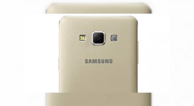 <b>Samsung Galaxy S6 ar putea aduce 4 GB memorie RAM și o cameră foto de 20 megapixeli</b>După ce ieri aflam că Samsung Galaxy S6 ar putea sosi într-o carcasă cu ramă metalică și spate din sticlă, astăzi descoperim noi detalii despre pachetul hardware pe care îl vom primi în interiorul acestui device al cărui proces de dezvoltare a...