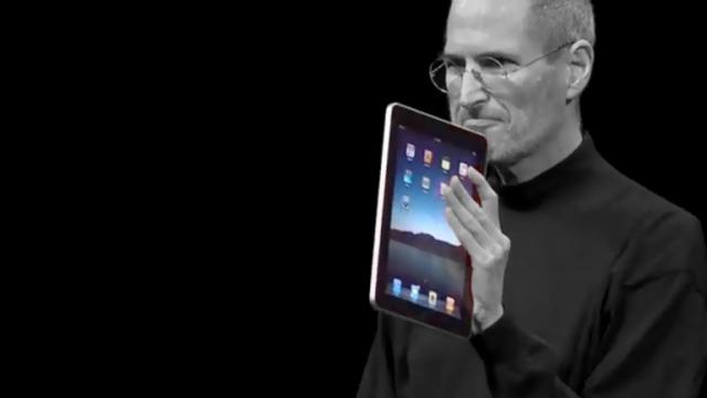 <b>Apple iPad Împlinește 5 ani de existență, a schimbat total modul În care lucrăm și ne jucăm</b>în această săptămână s-au împlinit 5 ani de când a fost anunțat primul iPad, tableta omniprezentă pe care avem senzația că o cunoaștem de când lumea. în luna ianuarie a lui 2010, Steve Jobs se afla pe scenă pentru a prezenta ceva...