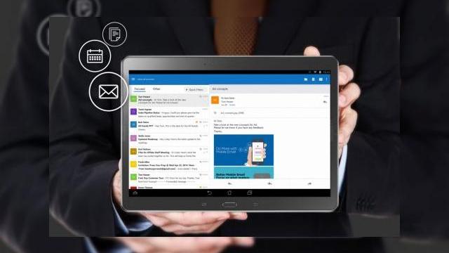 <b>Microsoft lansează Outlook pentru iOS și Android, aplicația arată și se mișcă excelent</b>După o îndelungă așteptare, iată că astăzi aplicația Outlook a sosit pe Android și iOS, atât pe telefoane, cât și pe tablete. Noul software este bazat pe aplicația dezvoltată de către firma Acompli, cumpărată de Microsoft în decembrie....