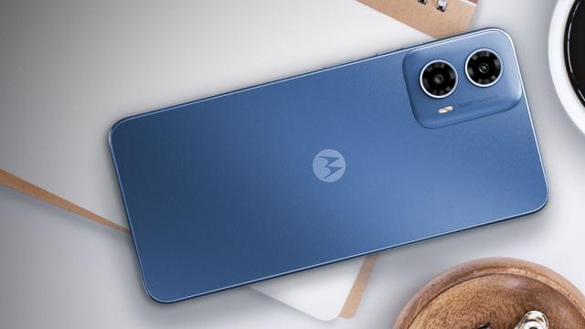 <b>Turul Magazinelor #1445: Ustensile pentru grătar, televizor LG mare şi accesibil, cel mai ieftin telefon 5G din ultima vreme</b>Ultima zi de iulie ne aduce o vreme nu chiar toridă şi caniculară, aşa că ne putem concentra la deadline-uri şi planuri de vacanţă. Asociem luna august cu Summer Well, mersul la mare, urcatul pe munte poate şi fructele alea zemoase în pârg