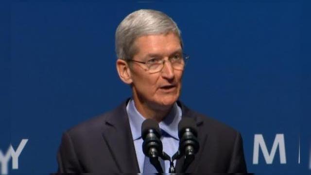 <b>Apple Pay selectat pentru plățile guvernamentale În SUA, Tim Cook sărbătorește realizarea cu un discurs</b>Se pare că Apple Pay ar fi fost selectat de guvernul SUA pentru a realiza plăti federale, conform CEO-ului Apple, Tim Cook. El a participat la Cybersecurity Summit din California în această săptămână, unde a făcut anunțul. &nbsp; Datorită...