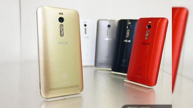 <b>Variantele de culoare disponibile pentru Asus ZenFone 2 se afișează În imagini live</b>&nbsp; Odată cu LG G Flex 2, anul acesta la CES a debutat și smartphone-ul Asus ZenFone 2, device ce sosește pe piață în două variante diferite, una cu 2 GB RAM denumită ZE550ML, și o alta ceva mai puternică cu 4 GB RAM cunoscută sub denumirea...