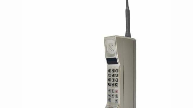 <b>Iată ce prețuri actuale ar avea unele dintre telefoanele de referință ale Începutului telefoniei mobile</b>Prin intermediul unei investigații realizate de către cei de la PhoneArena.com avem ocazia ca astăzi să aruncăm o privire asupra unor telefoane de referință ale începutului telefoniei mobile și costul actual al acestora. Aflăm că publicația...