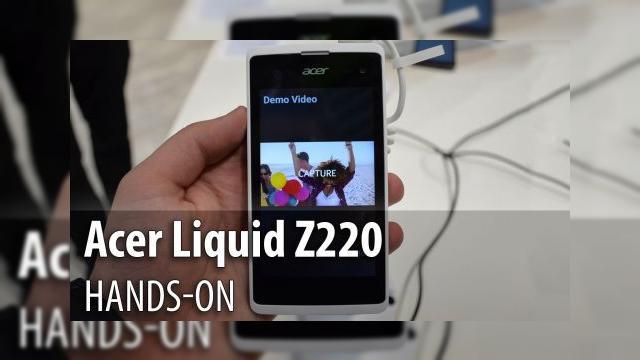 <b>MWC 2015: Acer Liquid Z220 hands-on - un telefon compact accesibil pentru publicul de masă (Video)</b>La MWC 2015 am avut ocazia să îl vedem şi pe Acer Liquid Z220, telefon low end proaspăt anunţat de către producătorul chinez. Mai jos puteţi vedea un clip video hands on cu acest telefon, realizat de colegul nostru. Terminalul adopta...