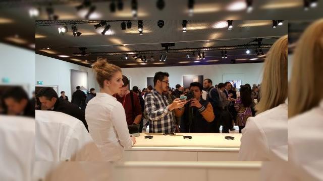 <b>MWC 2015: Iată câteva mostre foto realizate cu Samsung Galaxy S6 şi părerea noastră preliminară despre cameră</b>Spre deosebire de zvonurile care apăruseră &icirc;nainte de lansarea lui Galaxy S6, telefonul vine cu o cameră de 16 megapixeli şi nu 20 MP. Camera principală iese puţin &icirc;n relief, exact cum ne aşteptăm şi la standul Samsung de la MWC am...