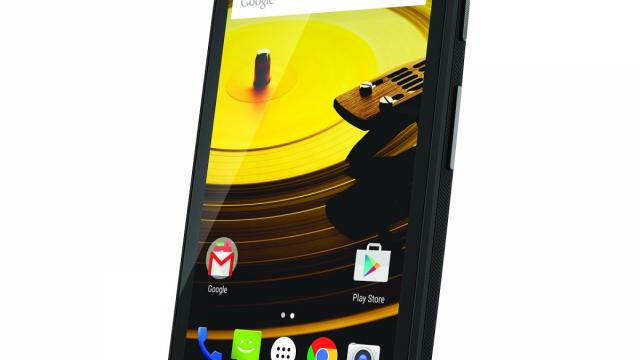 <b>Motorola Moto E 2015 disponibil acum la precomandă prin intermediul eMAG.ro</b>Anunțat oficial chiar la sfârșitul lunii februarie, iată că începând de astăzi smartphone-ul Moto E (2015) XT1524 sosește la pre-comandă prin intermediul celor de la eMAG.ro. Retailerul în cauză afișează un preț de doar...
