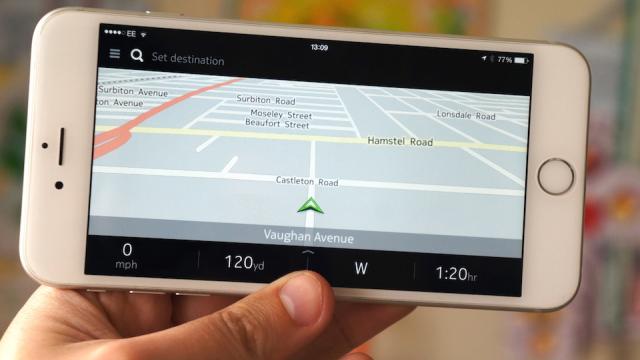 <b>Nokia HERE Maps ajunge din nou pe iOS, perfectionează release-ul trecut; Iată detalii!</b>Unul dintre cele mai apreciate produse ale companiei Nokia rămase &icirc;n Finlanda este cu siguranţă soluţia navigationala HERE. Cu 6 luni &icirc;n urmă era lansată o aplicaţie HERE şi pe Android şi la acel moment ni se promitea şi o versiune...