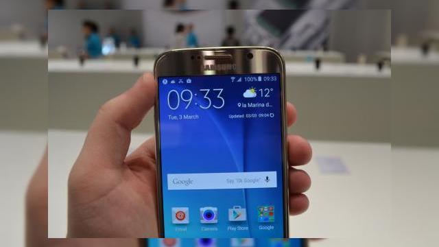 <b>Samsung Galaxy S6 permite ştergerea majorităţii aplicaţiilor de la bordul său, inclusiv a celor Samsung</b>Precedentele telefoane flagship Samsung aveau destul de mult bloatware la bord, mai ales Galaxy S4, dar Galaxy S6 vrea să scape de această problemă. Printre altele avem mai puţine aplicaţii inutile la bord şi &icirc;n plus, acum putem să ştergem...