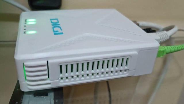 <b>Digi, obligat de ANCOM să își deschidă rețeaua altor operatori pentru a evita un posibil monopol</b>Autoritatea Națională pentru Administrare și Reglementare în Comunicații (ANCOM) a decis că Digi Romania trebuie să permită accesul altor operatori telecom la infrastructura sa în peste 6.200 de localități, pentru a preveni o posibilă abuzare a poziției d