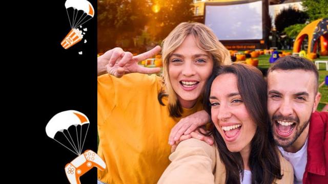<b>Orange Weekends 2025 aduce cinema 360 și competiții EAFC25 în cinci orașe; biletul rămâne 7 lei</b>Orange duce tradiționalul său road-show de vară la next level: ediția 2025 transformă piețele centrale din Piatra-Neamț, Cluj-Napoca, Iași, Sibiu și Timișoara în mini-festivaluri tech, timp de cinci weekenduri consecutive, între 17 iulie și 17 august. 