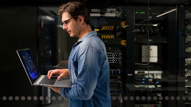 <b>ASUS analizează strategiile IMM-urilor: AI și prudență în expansiunea internațională</b>Un studiu realizat de ASUS în 32 de piețe internaționale arată cum întreprinderile mici și mijlocii își ajustează strategiile de expansiune globală. Conform raportului „Future of SMB 2025”, peste două treimi dintre companii consideră că accesul extins la 