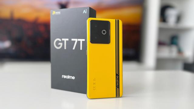 <b>Turul Magazinelor #1531: realme GT 7T sub 2000 lei, aparat de aer condiţionat sub 1100 lei şi accesorii de care nu ştiai de la realme</b>Turul Magazinelor are de obicei rolul să îţi aducă în prim plan oferte atractive, reduceri, cupoane şi vouchere. Cel de azi are şi rolul să te educe. Am ajuns la episodul #1531 şi cu această ocazie aflaţi că realme produce nu doar telefoane, ci