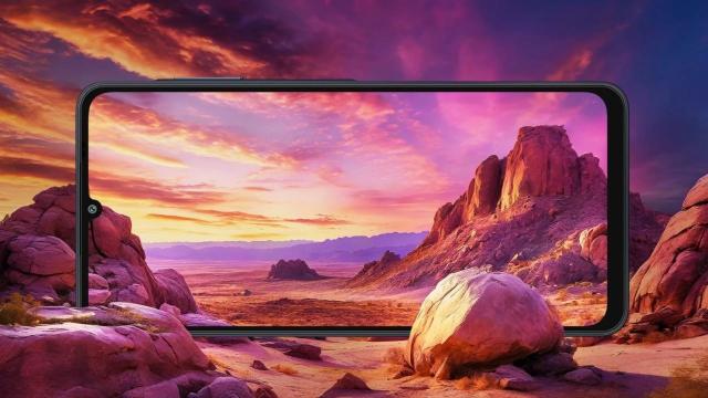 <b>Samsung Galaxy A07 are mai totul dezvăluit: imagini oficiale, specificaţii, funcţii</b>Samsung Galaxy A07 va fi probabil cel mai ieftin telefon nou Samsung vândut în următorul an. Acest model entry level nu a fost străin de scăpări, dar cea de azi dezvăluie... mai tot. În iunie 2025 apăreau semne că Samsung lucrează la un Galaxy A07 4G