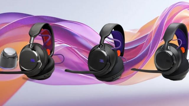 <b>JBL lansează căştile de gaming Quantum 950, 650, 250, cu drivere mari din carbon, sunet spaţial</b>Dacă va intriga sumedenia de lansări din lumea gaming-ului în această perioadă, aflaţi că Gamescom 2025 e în plină desfăşurare la Koln. El e motivul acestor lansări, care includ şi noile căşti de gaming JBL Quantum 950, 650 şi 250. Le aflaţi detaliile