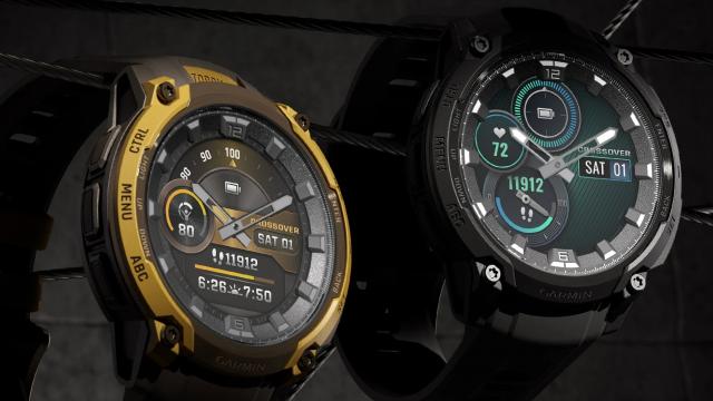 <b>Garmin prezintă ceasul hibrid Instinct Crossover AMOLED cu ace mecanice, rezistență sporită</b>După ce am testat ceasul Fenix 8 Pro LTE, cei de la Garmin au venit acum la mijloc de săptămână cu o serie de noutăți din zona de purtabile și mă refer la Venu 4 și la Instinct Crossover AMOLED. Pe primul de pe listă l-am acoperit deja