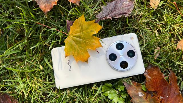 <b>OPPO pregătește startul actualizării la ColorOS 16 + Android 16! Când vine update-ul? </b>Am testat de curând smartphone-ul OPPO Reno14 5G și vă vorbeam și despre software și ce aduce ColorOS 15 în materie de personalizare, editare foto cu AI și productivitate. Acum privim spre următorul release, ColorOS 16 bazat pe Android