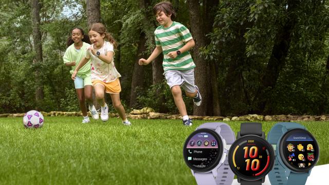 <b>Garmin lansează Bounce 2, un smartwatch pentru copii cu LTE și funcții de localizare în timp real</b>Fără să mai stea cu ochii în telefon, părinții pot acum să-și știe copiii în siguranță, iar cei mici se pot bucura de libertate cu noul smartwatch Garmin Bounce 2. Este vorba despre un ceas inteligent gândit special pentru copii, cu apeluri bidirecționale