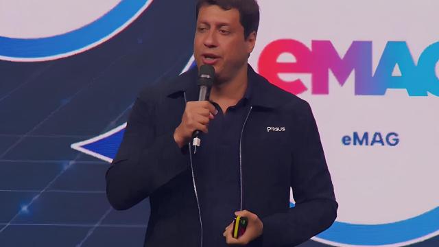 <b>Grupul care controlează eMAG acuză UE că frânează investițiile; Prosus critică regulile de concurență</b>Prosus, grupul care controlează majoritar platforma eMAG, critică modul în care funcționează regulile de concurență impuse de Uniunea Europeană, considerând că acestea descurajează investițiile în tehnologie pe continent. Mesajul vine de la Fabricio Blois