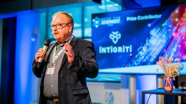 <b>„Europa a pierdut internetul” - avertismentul sever al șefului securității cibernetice din Belgia privind dependența de giganții tehnologici americani</b>Europa a pierdut controlul asupra propriei infrastructuri digitale, devenind dependentă aproape total de platformele și serviciile cloud americane, avertizează Miguel De Bruycker, directorul Centrului pentru Securitate Cibernetică din Belgia