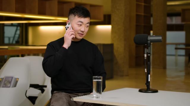 <b>Fără flagship Nothing în 2026! CEO-ul Carl Pei mizează pe varianta Nothing Phone (4a) în acest an</b>Branduri consacrate de pe piață nu o duc prea bine și mă refer la ASUS care și-a anunțat retragerea din segmentul smartphone, la realme care revine în brațele OPPO după experimentul de brand propriu, cât și la OnePlus care încet încet