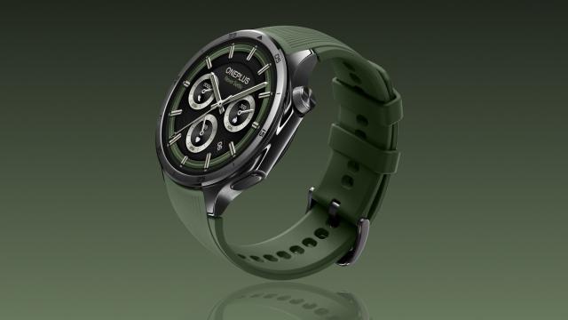 <b>Primele detalii cu privire la OnePlus Watch 4 ajung pe web; Ce ne rezervă smartwatch-ul?</b>Primul smartwatch OnePlus cu siguranță nu poate fi uitat, fiind perceput de o mulțime de entuziaști tech drept „fail” memorabil. Compania a reușit totuși să echilibreze pachetul oferit odată cu următoarele generații, iar acum pare că ni se pregătește