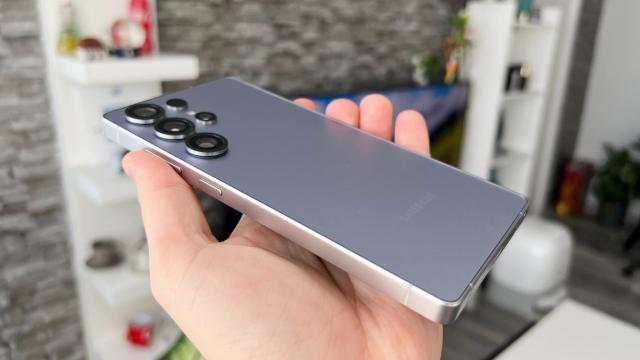 <b>Turul Magazinelor #1587: Galaxy S25 Ultra ieftinit iar, Huawei Watch Fit 4 Pro cu sute de lei reducere, monitor gaming sub 500 lei</b>A revenit Turul Magazinelor, după perioada de Paște și de această dată avem reduceri pe toată linia: monitor, smartphone, laptop, mașină de spălat, aparat de aer condiționat, ceas inteligent. Suntem la episodul #1587, care aduce un Galaxy S25 Ultra